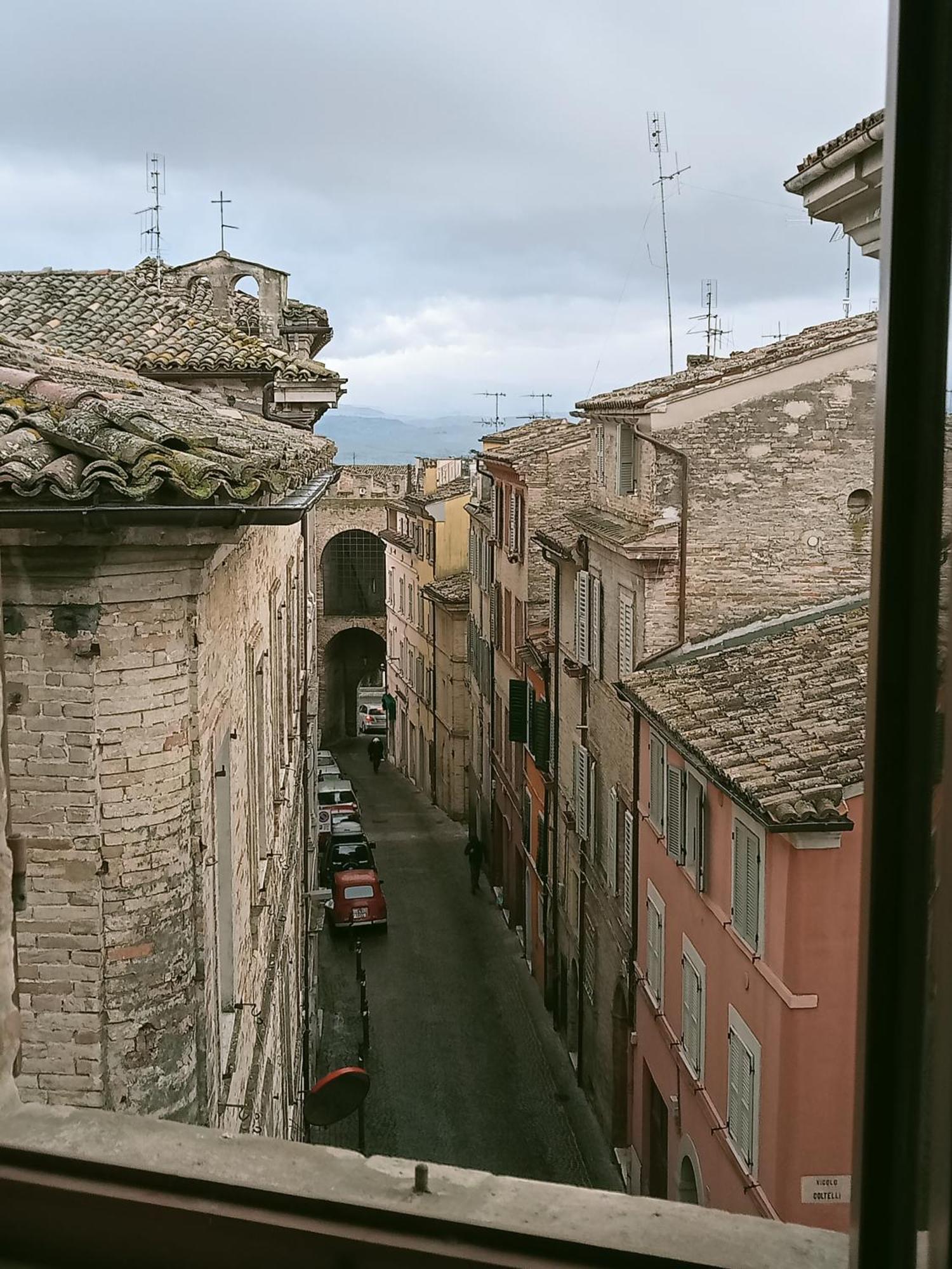 Camere Via Crispi Centro Storico マチェラータ エクステリア 写真